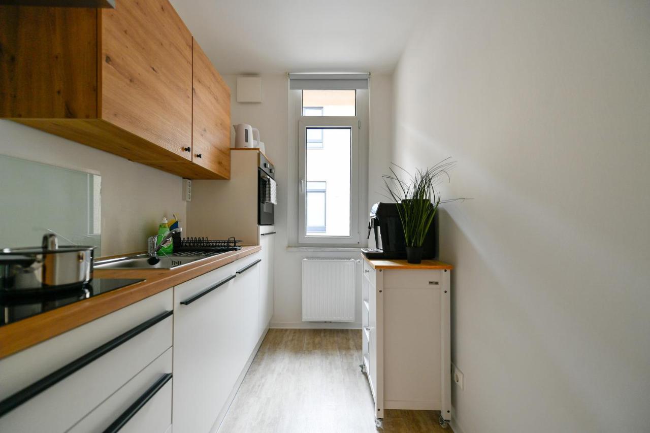 Ferienwohnungen Am Theater - Modern, Zentral Und Ruhig Mit Kueche, Waschtrockner, Netflix, Wlan Und Parkplatz- 2 Zimmer, 52 Qm Cottbus Exteriér fotografie