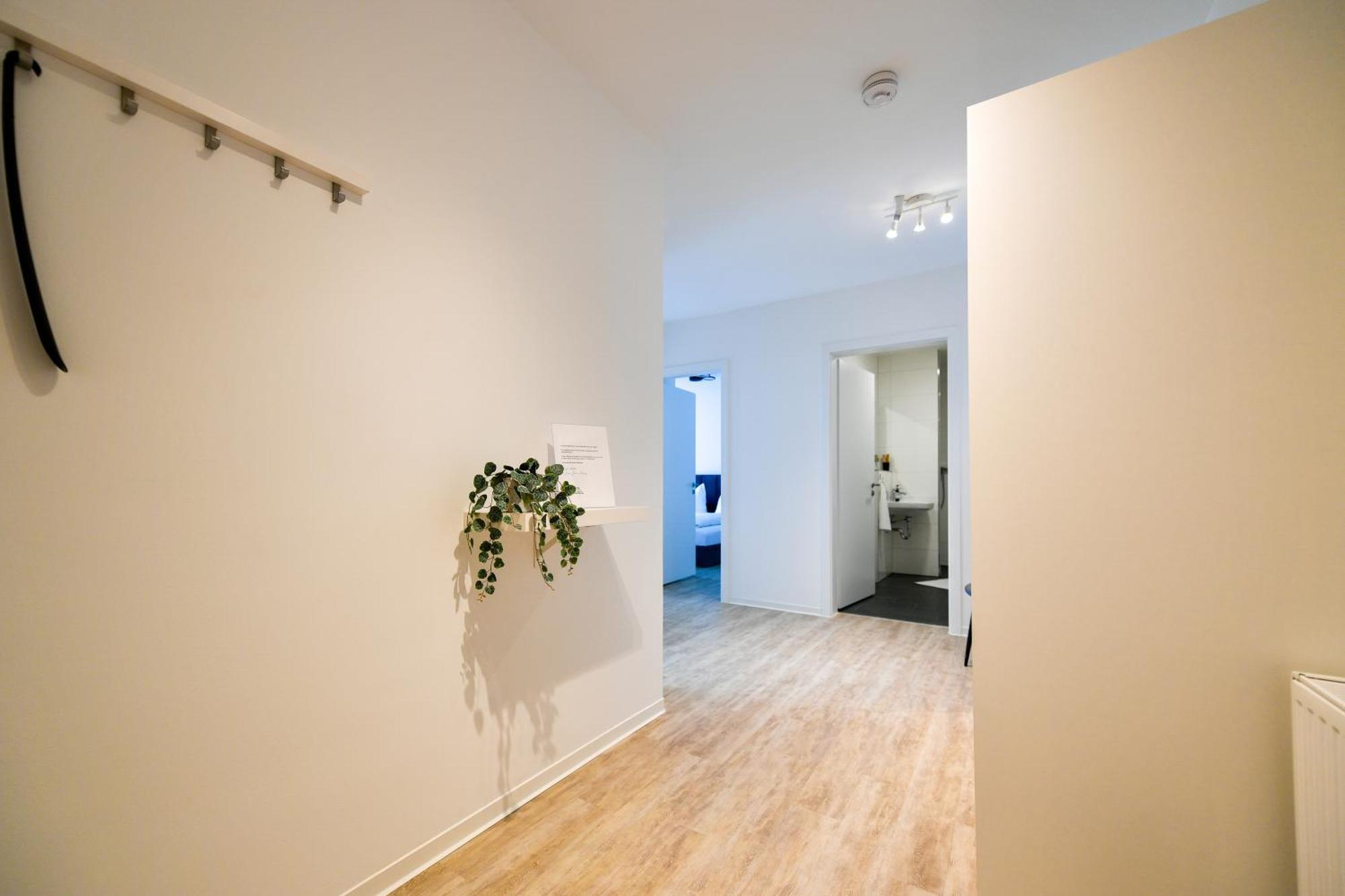 Ferienwohnungen Am Theater - Modern, Zentral Und Ruhig Mit Kueche, Waschtrockner, Netflix, Wlan Und Parkplatz- 2 Zimmer, 52 Qm Cottbus Pokoj fotografie
